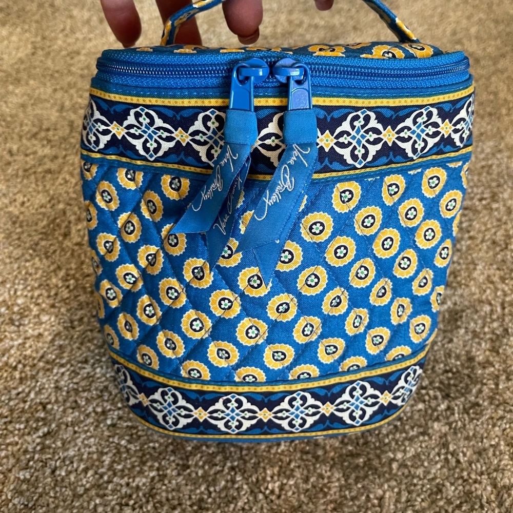 Vera Bradley insulated bag…never been used!